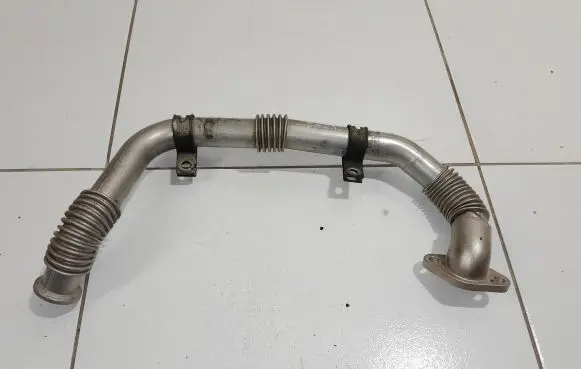 Renault Master III EGR valve line/pipe/hose NOCODE