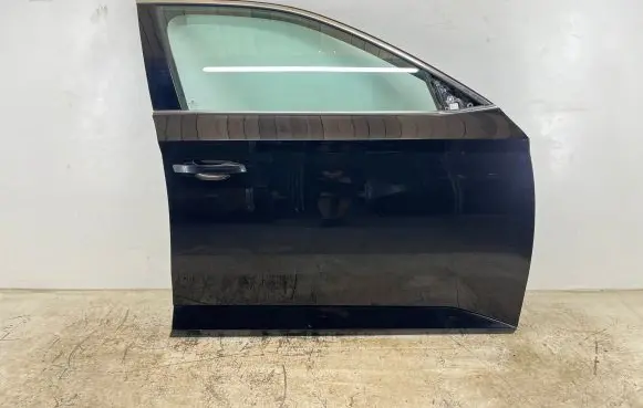 Skoda Superb B8 (3V) Front door 3V0831312