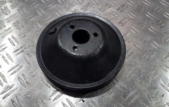 Mercedes-Benz E W124 Power steering pump pulley 2014600479