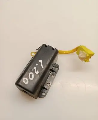 Mitsubishi L200 Passenger airbag on/off switch 8610A047