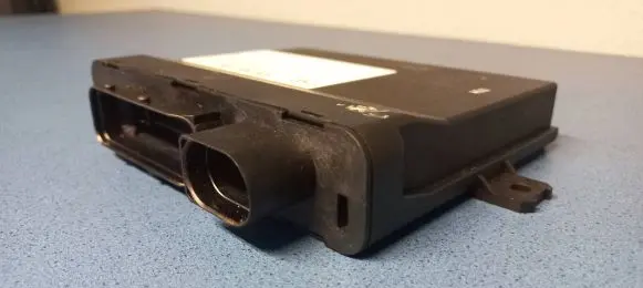 Volkswagen Touareg I Keyless (KESSY) go control unit/module 3D0909135J