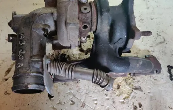 Audi A3 S3 8P Turbo 06F145701B