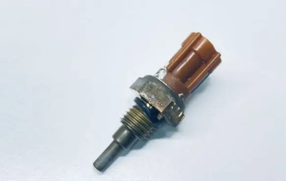 Coolant temperature sensor