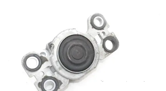 Land Rover Discovery Sport Engine mount bracket