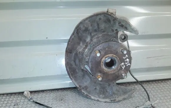 Toyota Corolla E120 E130 Front wheel hub spindle knuckle