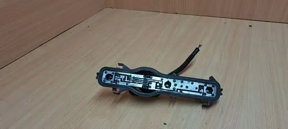 Renault Espace IV Tail light bulb cover holder 89023832