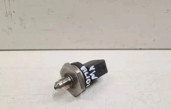Fuel pressure sensor