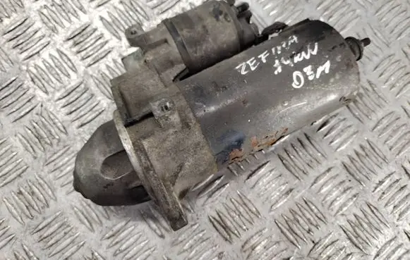 Opel Zafira A Starter motor
