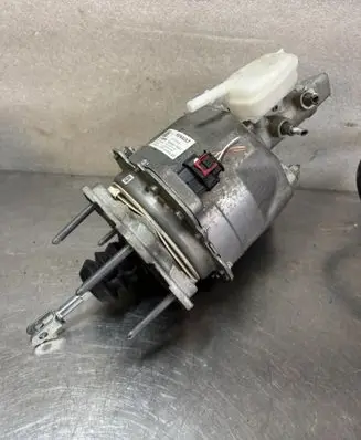 Renault Zoe Brake booster 472107190R