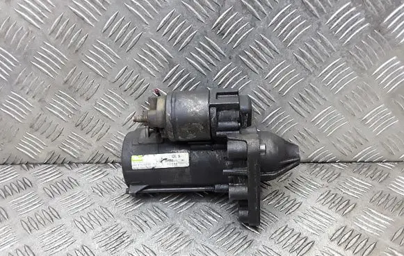 Peugeot 307 Starter motor 9645100680