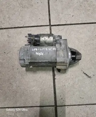 Mercedes-Benz Sprinter W906 Starter motor A0061514501 2880055100
