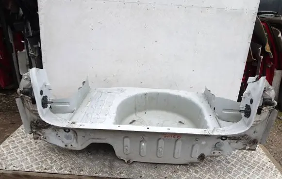 Peugeot 3008 I Trunk bottom trim panel 