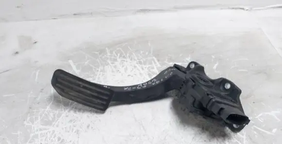 Volvo XC60 Accelerator throttle pedal 31329059 6PV01083402