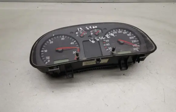 Volkswagen Golf IV Speedometer (instrument cluster) 1J0920806G
