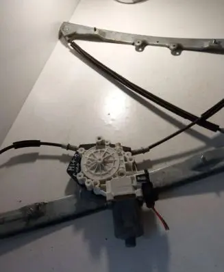 Mitsubishi Colt Front door window regulator with motor RA2051P1