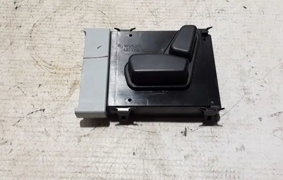 Chrysler Pacifica Seat control switch 68233963AA