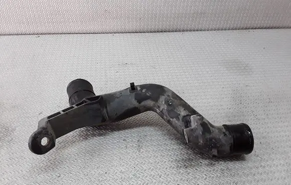 Toyota Avensis T220 Intercooler hose/pipe