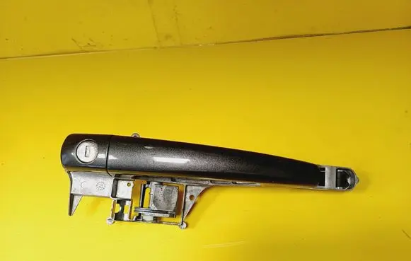 Peugeot 207 Front door exterior handle 9680168680