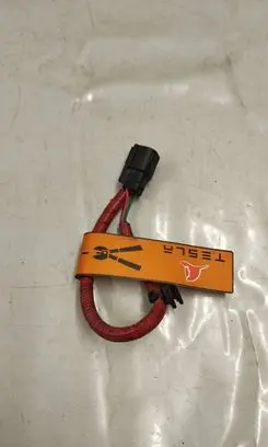 Tesla Model S Battery relay fuse 101558500a