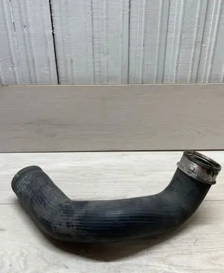 Mercedes-Benz ML W164 Intercooler hose/pipe A1645280682