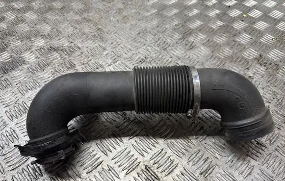 Mercedes-Benz B W245 Air intake hose/pipe A6400900925