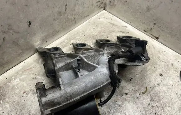 Renault Scenic II - Grand scenic II Intake manifold 8200272607