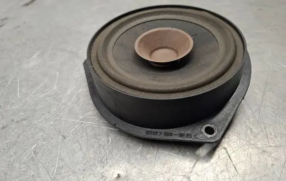 Opel Astra H Rear door speaker 90379280