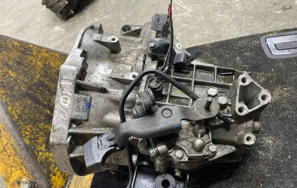 Hyundai i10 Manual 5 speed gearbox MA1569 008383