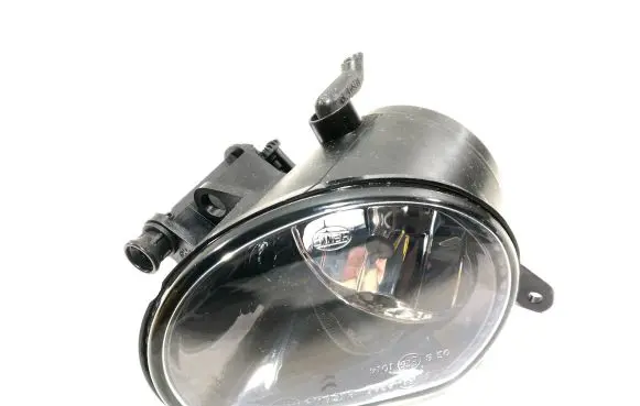 Audi Q7 4L Front fog light 17350902 010327121R HELLA