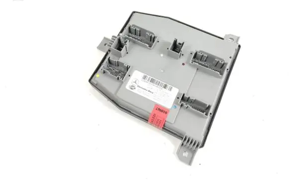 Mercedes-Benz E W213 SAM control unit A2139008123 A2139015811