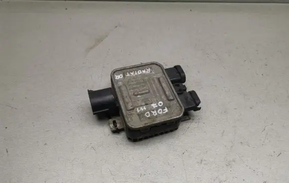 Coolant fan relay