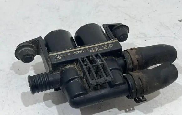 BMW 3 E36 Coolant heater control valve 692791501 1147412176