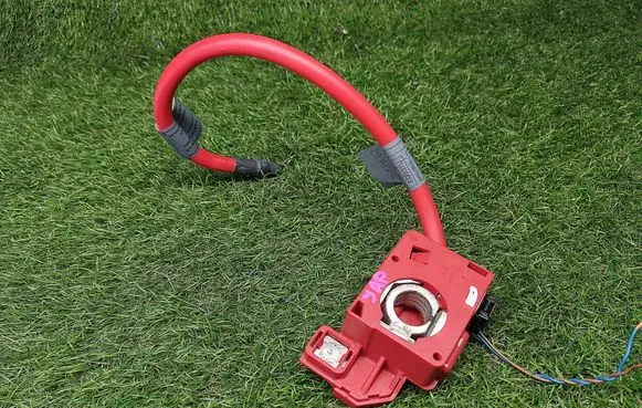 BMW 1 E82 E88 Positive cable (battery) 6988972 698897401