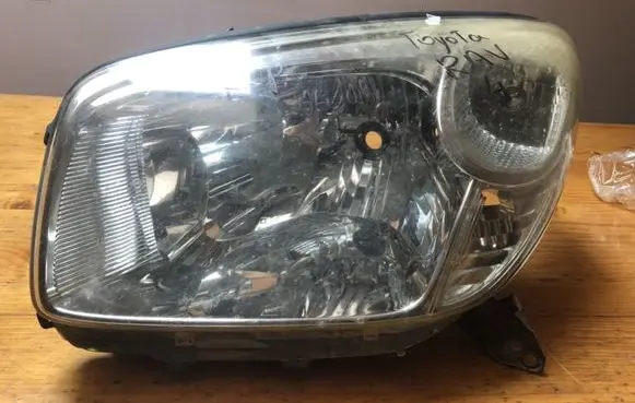 Toyota RAV 4 (XA20) Headlight/headlamp
