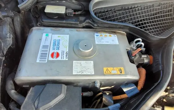 Mercedes-Benz S W221 Hybrid / electric car battery A2213400500 A2213430400 A2213430600