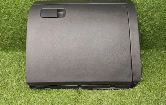 Volkswagen Jetta VI Glove box set 5C7857097 5C7857101
