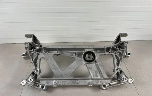 Volkswagen PASSAT B8 Front subframe 3Q0199313AC 3Q0199313
