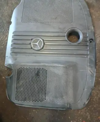 Mercedes-Benz C W204 Engine cover (trim) A6510101467 BBP187801