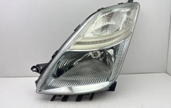 Toyota Prius (XW20) Headlight/headlamp 8117047090