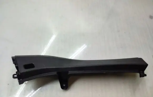 BMW X3 F25 (B) pillar trim (top) 7243784