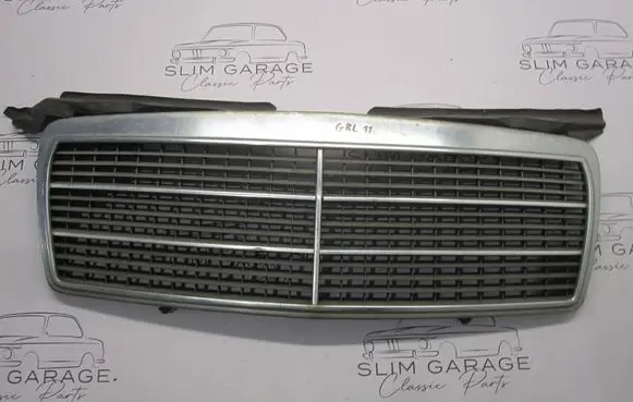 Mercedes-Benz E W210 Front bumper upper radiator grill A2108890198