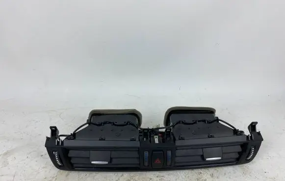 BMW X5 F15 Dash center air vent grill 9252648