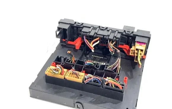 Volkswagen Golf V Other control units/modules 1K0937049S