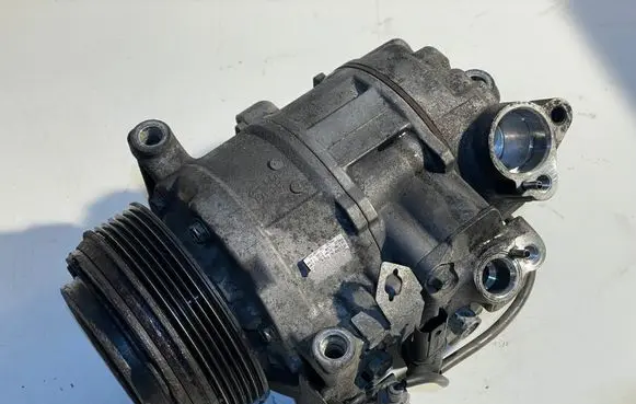 BMW 1 E81 E87 Air conditioning (A/C) compressor (pump)