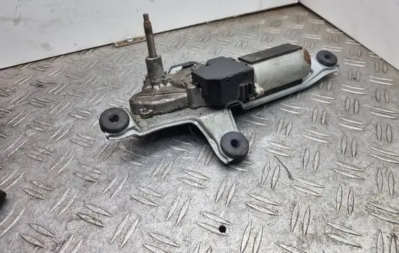 Toyota RAV 4 (XA20) Rear window wiper motor 8513042040 1592004791