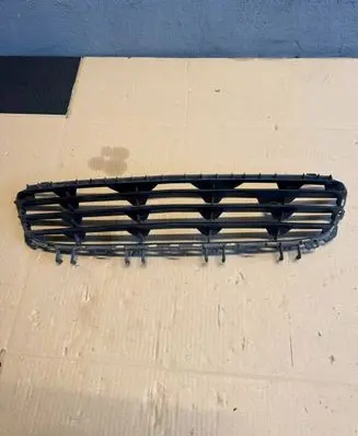 Opel Astra H Front bumper lower grill 24460271