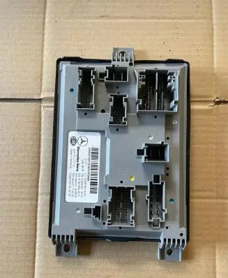 Mercedes-Benz C W205 Comfort/convenience module 2059007037