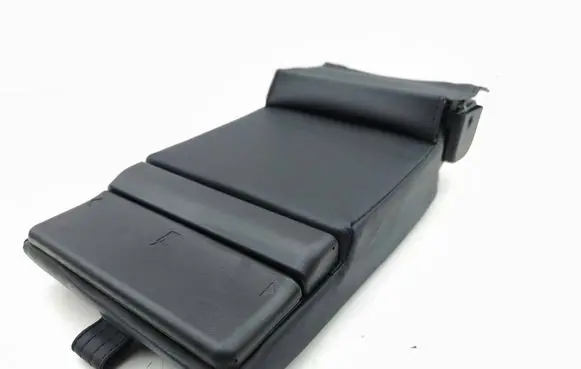 Mitsubishi Pajero Rear seat armrest 