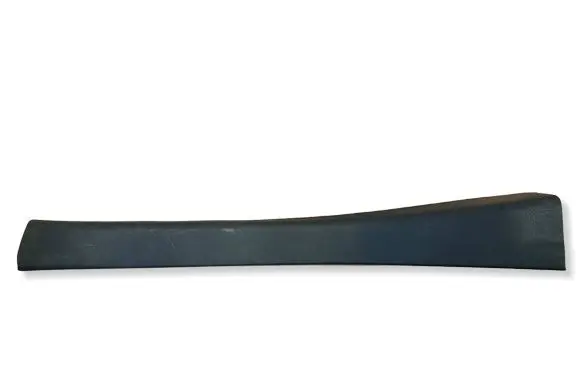 Nissan Leaf I (ZE0) Rear sill trim cover 769B73NLOA