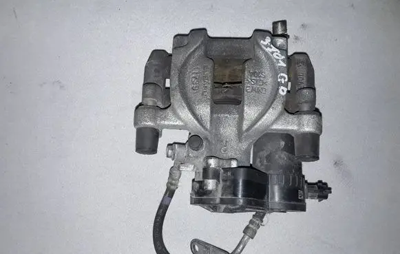 Subaru Forester SK Rear brake caliper 26620SJ000